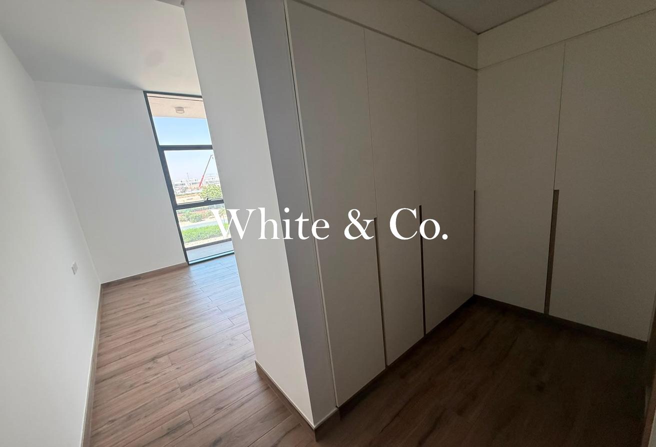 Spacious 4BR + Maid | District One | MBR photo 17