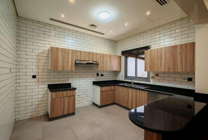 104263742 - Property Image 3