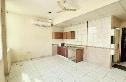Apartment - Studio - 1 Bathroom for rent in Fire Station Road - Muwaileh - Sharjah