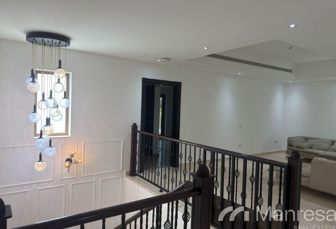 Stunning 5BR Villa I Landscaped Garden I Upgraded photo 22