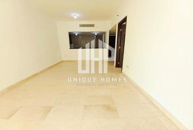 105983371 - Property Image 2