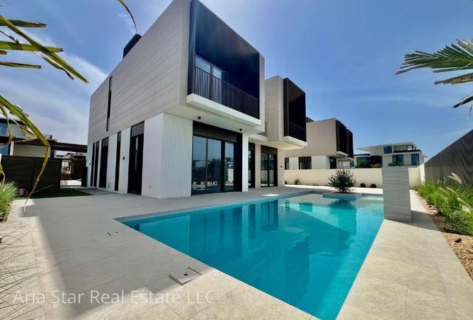 Private Pool | Burj Khalifa view | Corner Unit
