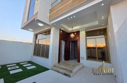Villa - 4 Bedrooms - 6 Bathrooms for rent in Al Helio 2 - Al Helio - Ajman