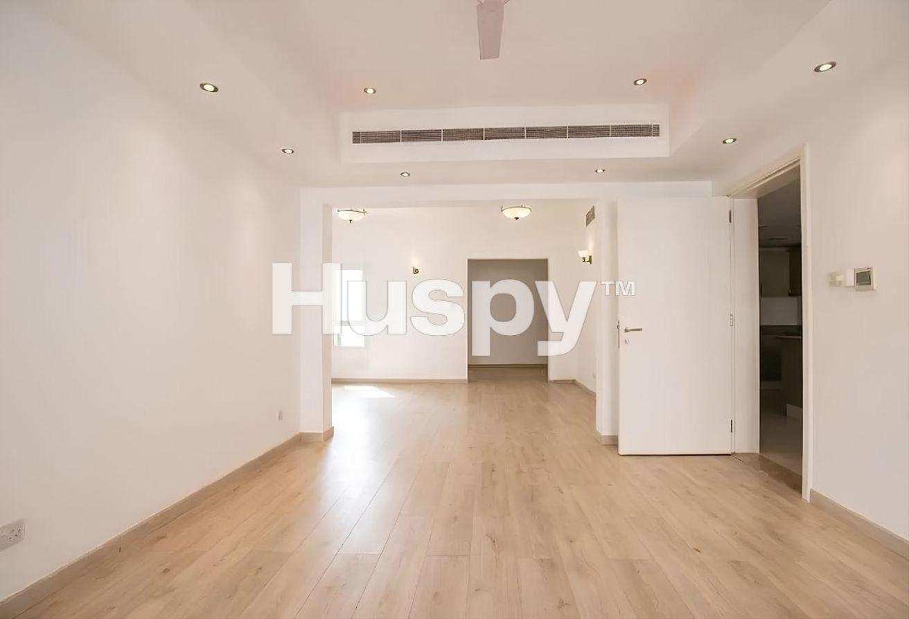 Semi Upgraded | Close to Amenities | Corner Unit photo 4