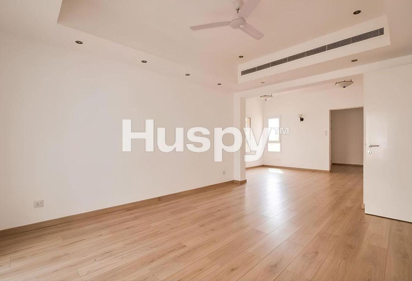 Semi Upgraded | Close to Amenities | Corner Unit photo 7