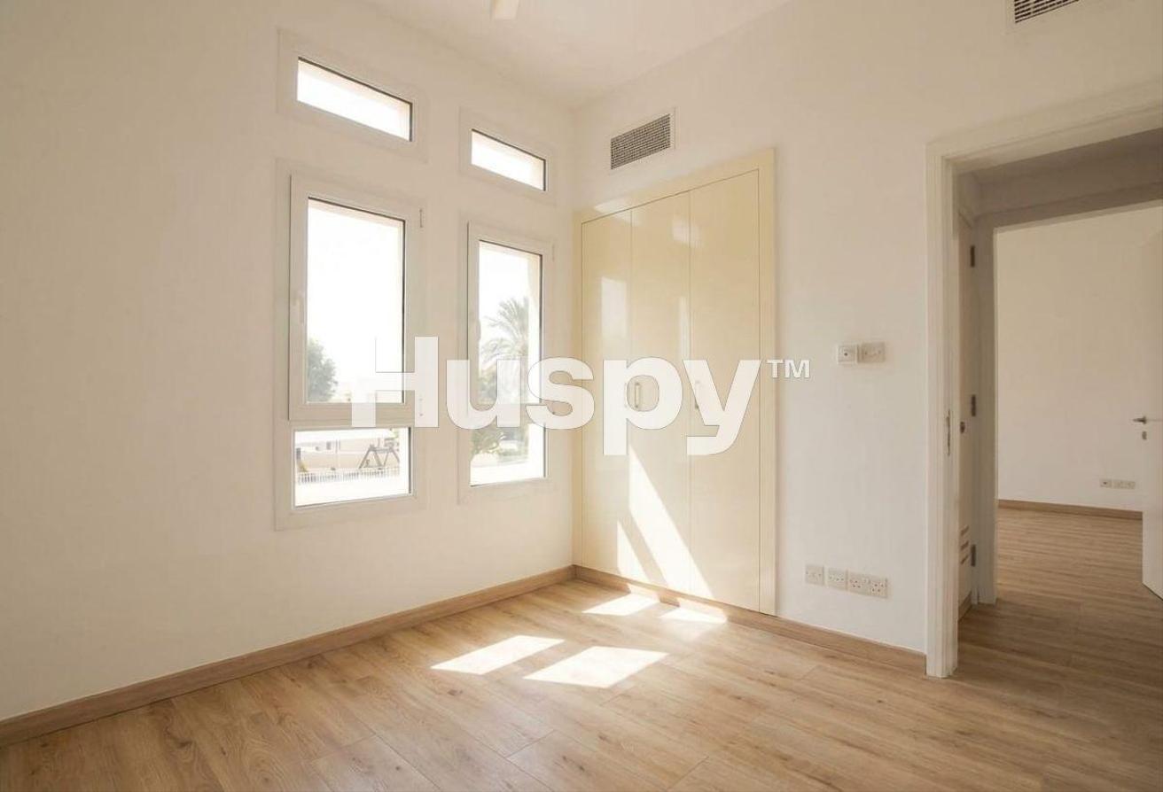 Semi Upgraded | Close to Amenities | Corner Unit photo 11