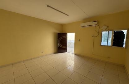 Staff Accommodation - Studio - 1 for rent in Wadi AL AIN 1 - Al Noud - Al Ain
