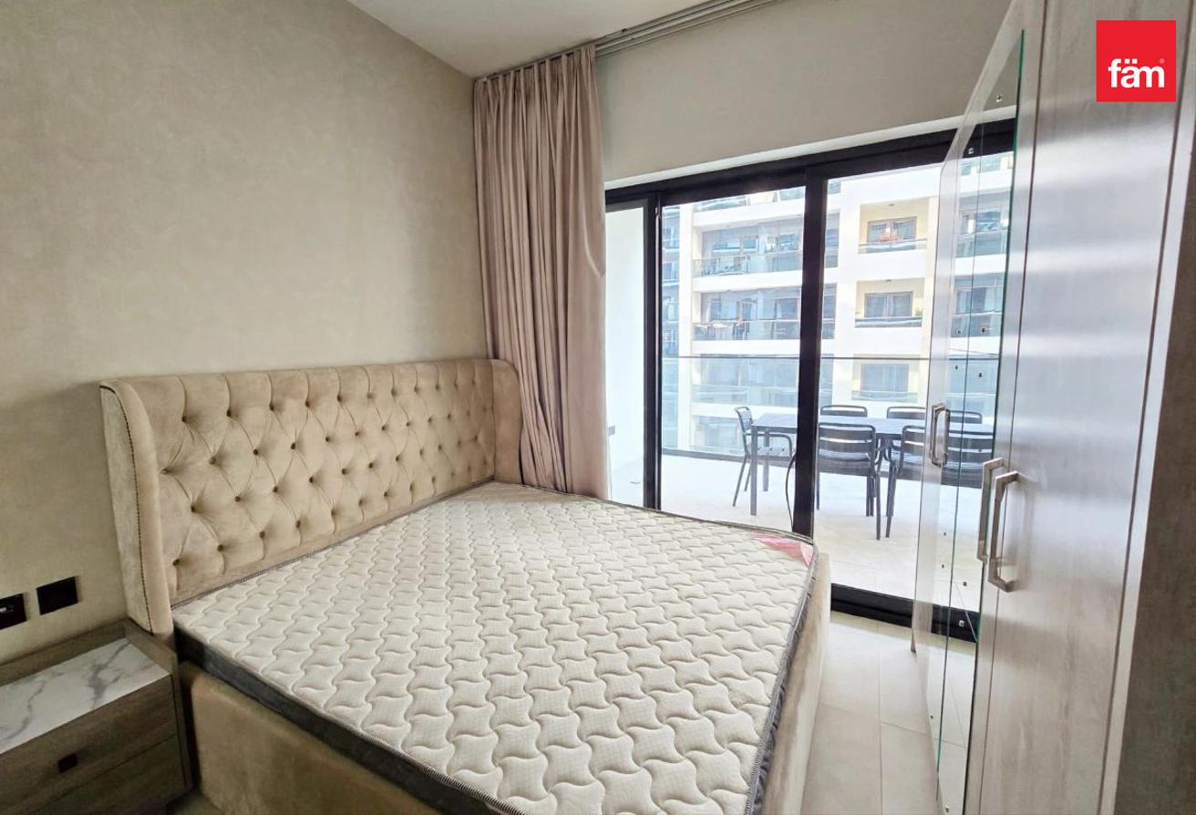 Fully Furnished | Vacant | Exclusive photo 8