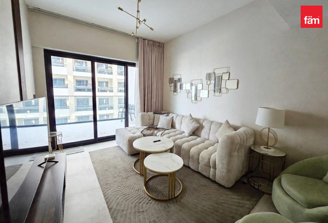 Fully Furnished | Vacant | Exclusive photo 3