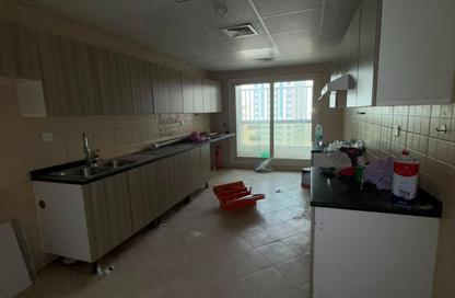 Apartment - 2 Bedrooms - 3 Bathrooms for rent in Al Shahd Tower - Al Khan Lagoon - Al Khan - Sharjah