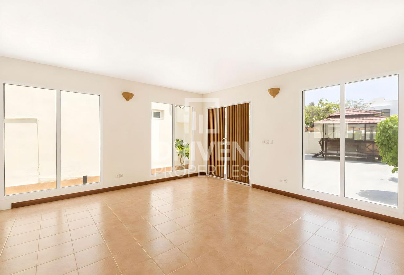Stand Alone Villa | Large Layout | Skyline View photo 15