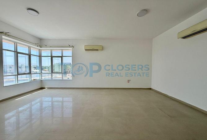 99116105 - Property Image 2