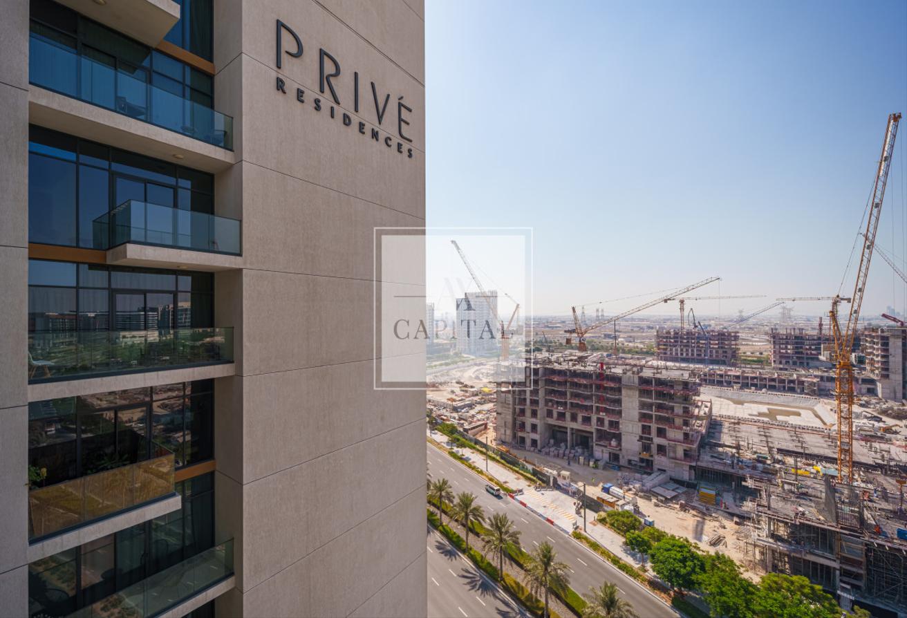 High floor | Close to Park | Unfurnished | Vacant photo 16
