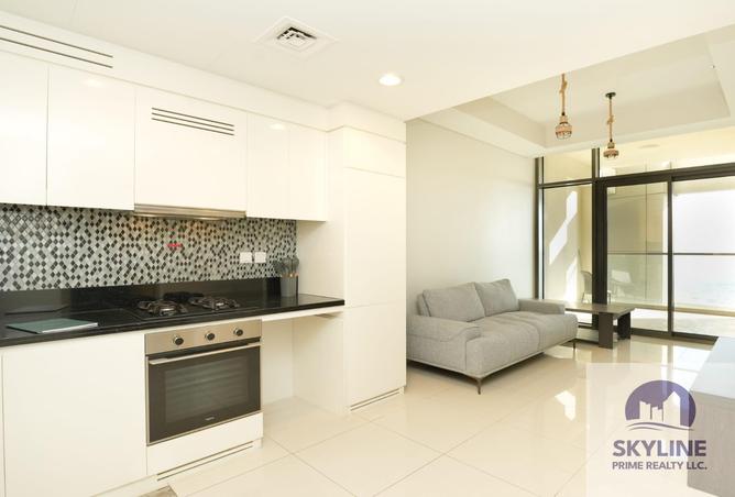 High Floor | Vacant | Semi-Furnished | Spacious — 2