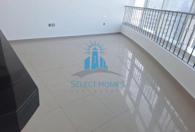 56125607 - Property Image 2