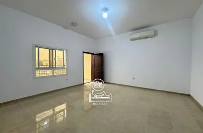 شقة - 2 غرف نوم - 3 حمامات للايجار في مدينة خليفة - أبوظبي