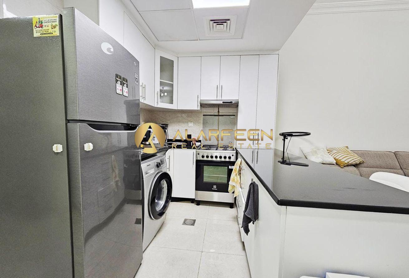 Modern Furnished | Spacious | Near To Circle Mall photo 3