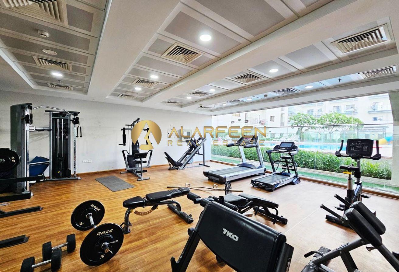 Modern Furnished | Spacious | Near To Circle Mall photo 6