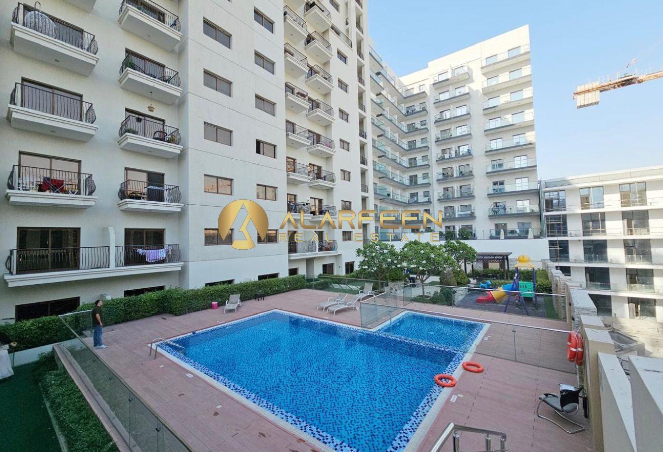 Modern Furnished | Spacious | Near To Circle Mall photo 4