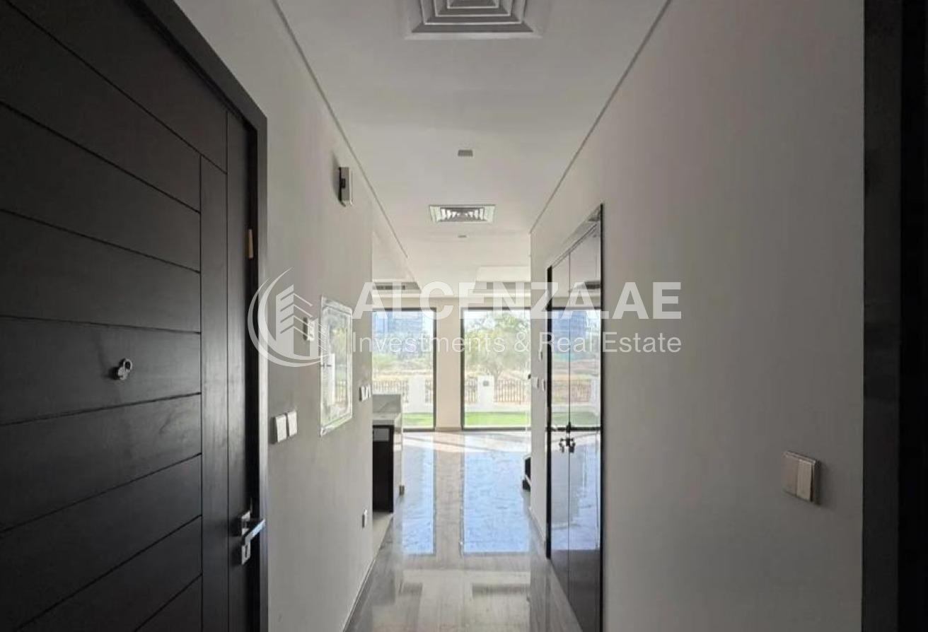 Luxury Living | Brand New | Full Golf Course Views photo 4