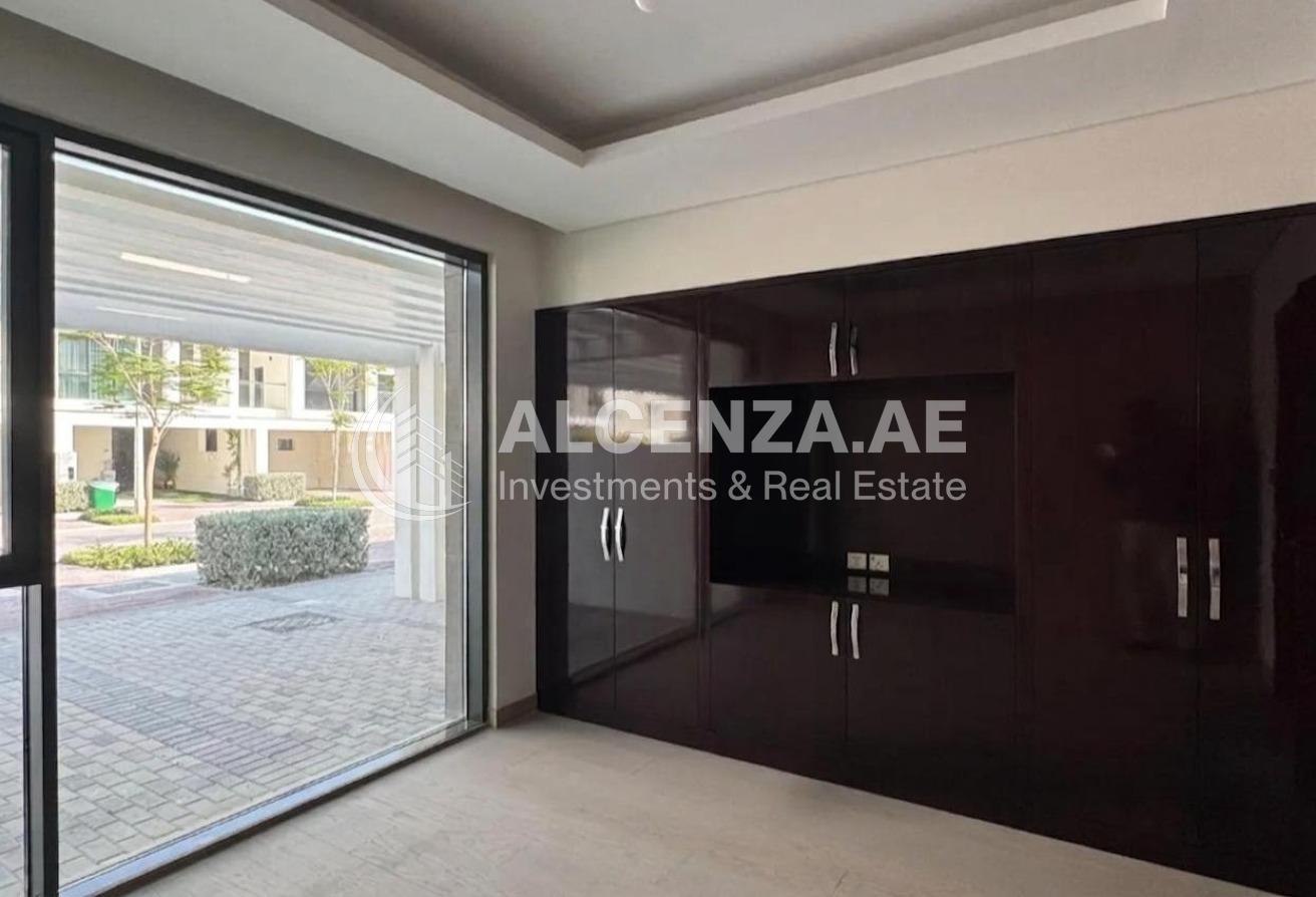 Luxury Living | Brand New | Full Golf Course Views photo 3