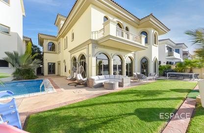 Villa - 5 Bedrooms - 6 Bathrooms for sale in Garden Homes Frond P - Garden Homes - Palm Jumeirah - Dubai