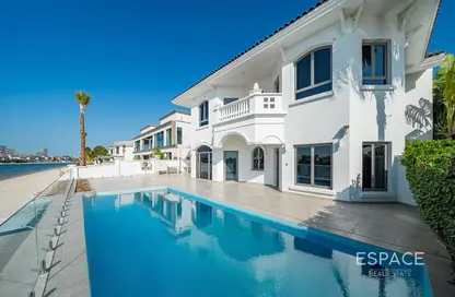 Villa - 5 Bedrooms - 6 Bathrooms for sale in Garden Homes Frond P - Garden Homes - Palm Jumeirah - Dubai