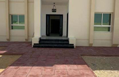 Villa - 6 Bedrooms - 5 Bathrooms for rent in Al Salamah - Umm Al Quwain