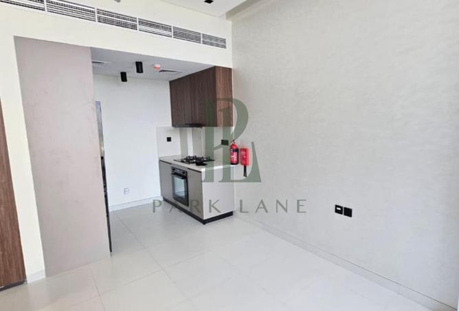 81944954 - Property Image 2