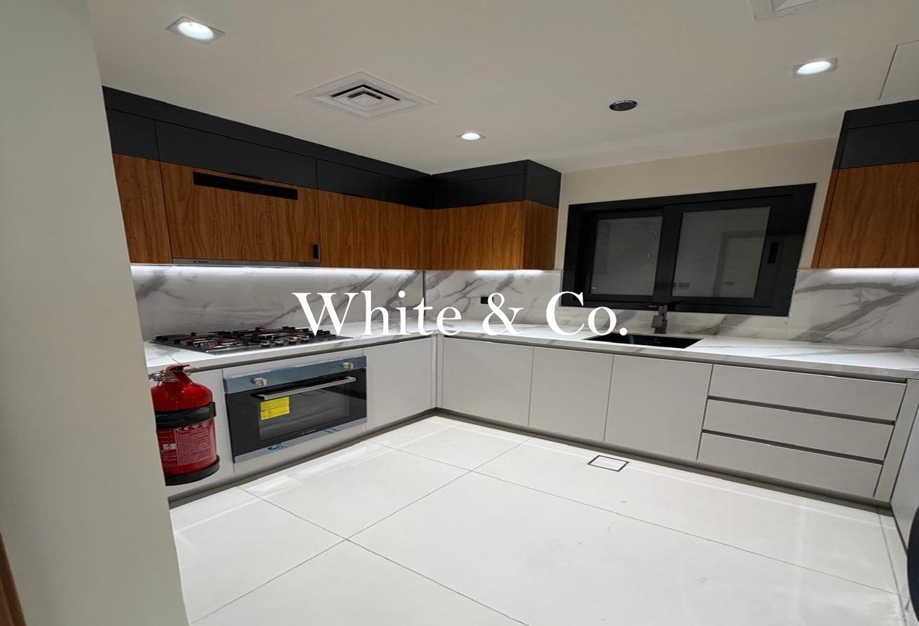 Brand New | Closed Kitchen | Appliances photo 5