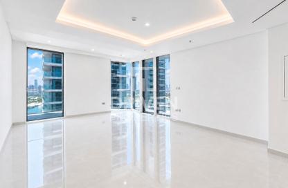Apartment - 2 - 1 for rent in Palace Beach Residence Tower 2 - Palace Beach Residence - Emaar Beachfront - Dubai Harbour - Dubai