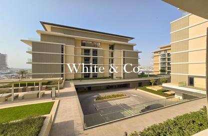 Apartment - 2 Bedrooms - 2 Bathrooms for sale in Seagate Building 3 - Seagate - Mina Rashid - Dubai