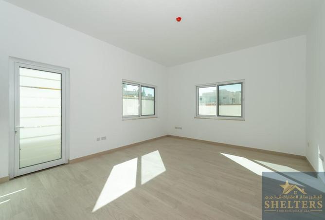 73129548 - Property Image 3