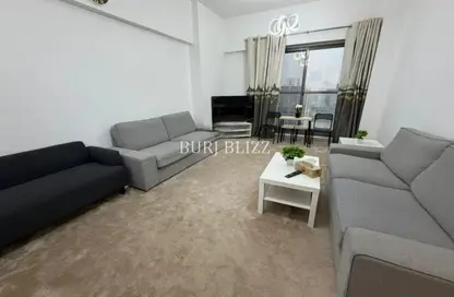 Apartment - 1 Bedroom - 2 Bathrooms for rent in Jeewar - District 11 - Jumeirah Village Circle - Dubai