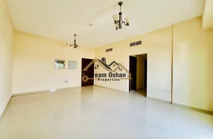 Apartment - 2 Bedrooms - 3 Bathrooms for rent in Al Khair Building - Dubai Silicon Oasis - Dubai