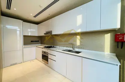 Apartment - 1 Bedroom - 2 Bathrooms for rent in Jumeirah Garden City - Al Satwa - Dubai