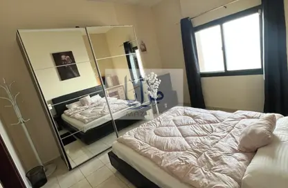 Apartment - 2 Bedrooms - 2 Bathrooms for rent in Corniche Tower - Ajman Corniche Road - Ajman