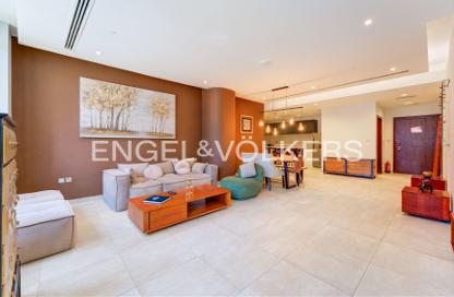 Apartment - 2 Bedrooms - 3 Bathrooms for rent in Rimal Walk - Rimal - Jumeirah Beach Residence - Dubai
