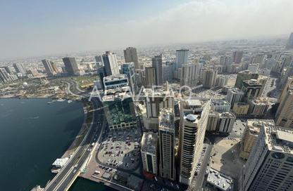 Apartment - 3 Bedrooms - 5 Bathrooms for rent in Ameer Bu Khamseen Tower - Al Majaz 3 - Al Majaz - Sharjah