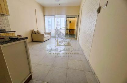 Apartment - Studio - 1 for rent in Al Mujarrah - Al Sharq - Sharjah Apartment - Studio - 1 for rent in Al Mujarrah - Al Sharq - Sharjah