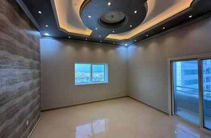 Duplex - 5 - 7 for sale in Al Ferasa Tower - Al Majaz 1 - Al Majaz - Sharjah