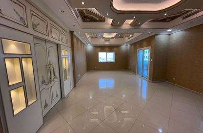 Duplex - 5 - 7 for sale in Al Ferasa Tower - Al Majaz 1 - Al Majaz - Sharjah