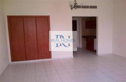 Apartment - Studio - 1 Bathroom for sale in Building IC1-EMR-14 - Emirates Cluster - International City - Dubai