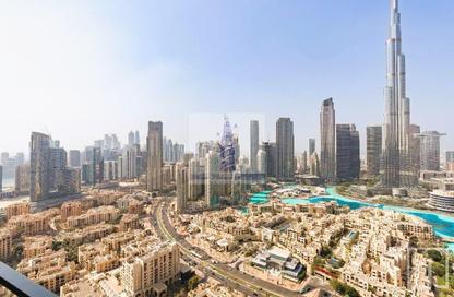 Apartment - 3 Bedrooms - 3 Bathrooms for sale in Burj Royale - Downtown Dubai - Dubai
