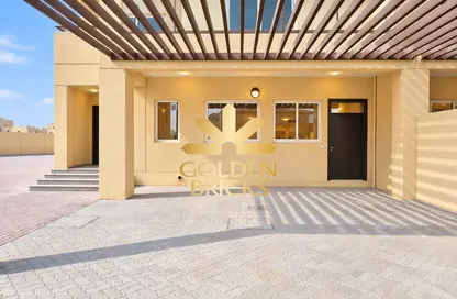Villa - 4 Bedrooms - 5 Bathrooms for rent in The Palmarosa - Dubai