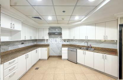 Apartment - 3 - 4 for rent in Abu Keibal - Shoreline Apartments - Palm Jumeirah - Dubai