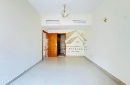 Apartment - 2 Bedrooms - 2 Bathrooms for rent in Mankhool - Bur Dubai - Dubai
