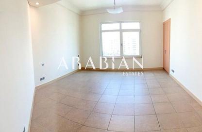 Apartment - 3 Bedrooms - 4 Bathrooms for rent in Al Habool - Shoreline Apartments - Palm Jumeirah - Dubai