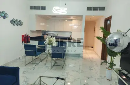 شقة - غرفة نوم - 2 حمامات للايجار في آمنة - مدينة الحبتور - الخليج التجاري - دبي