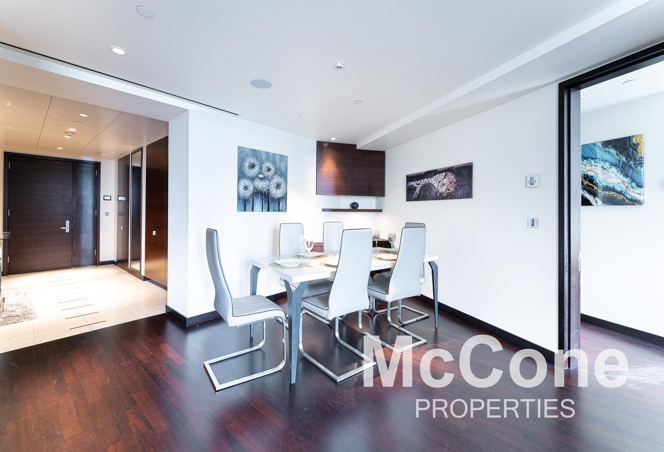 Spacious | Fountain View | Above Level photo 4